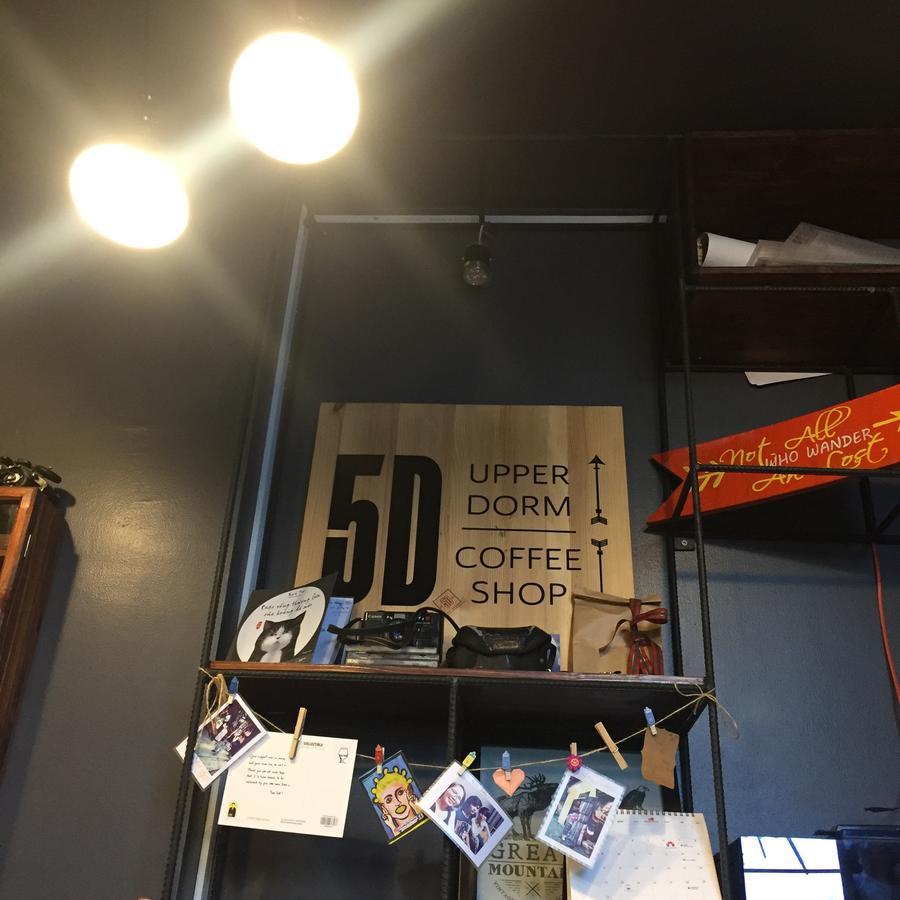 5d Upper Dorm Hostel *